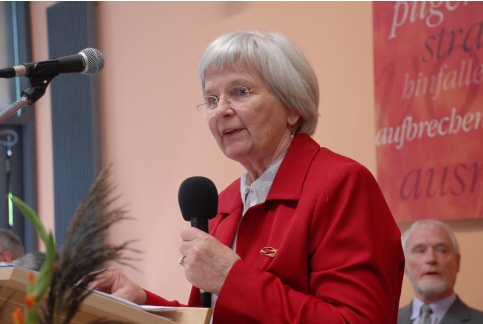 Birgitta Eßer bei Ihrem Statement zu 50 Jahre action 365